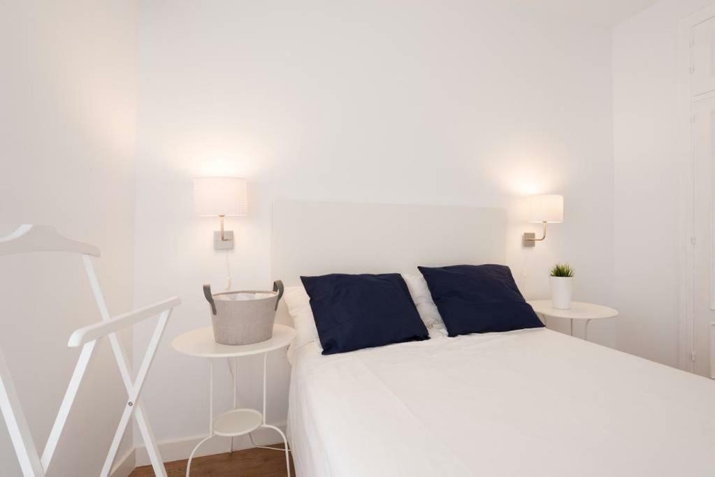 Lyrioshomes Cervantes Apartment Málaga